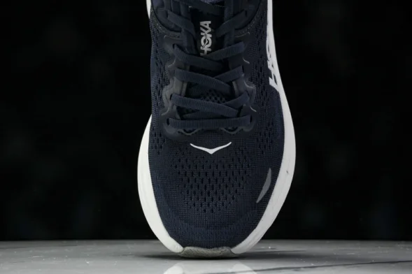 HOKA Bondi 9 1162011 VYN 