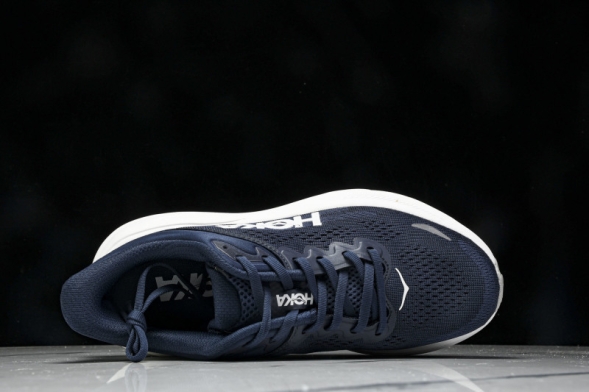 HOKA Bondi 9 1162011 VYN 