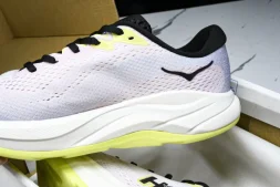 Hoka Rincon 4 1155131 CTNS