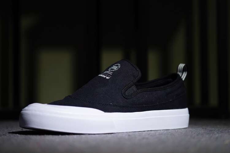 Adidas Matchcourt Slip on