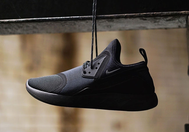 Nike LunarCharge Premium LE “Triple Black” 923619-001