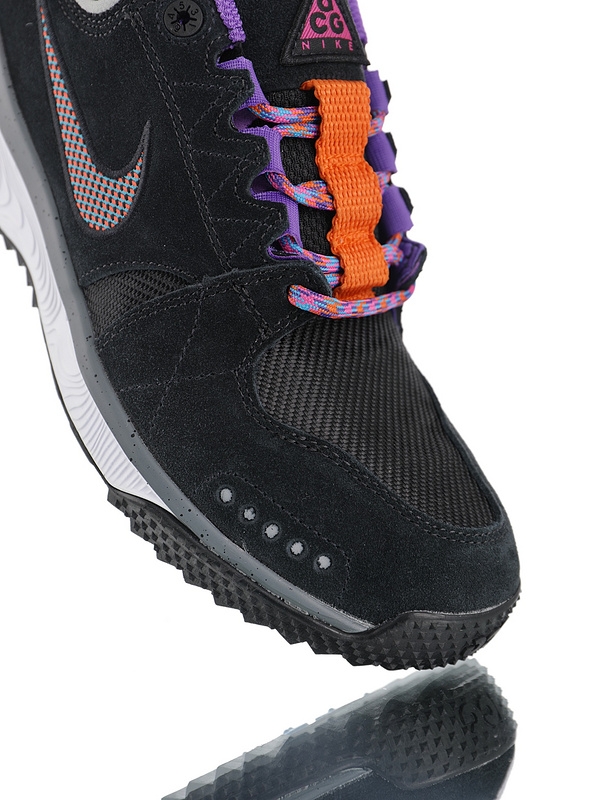 Nike ACG Mountain Dog AQ0916-001