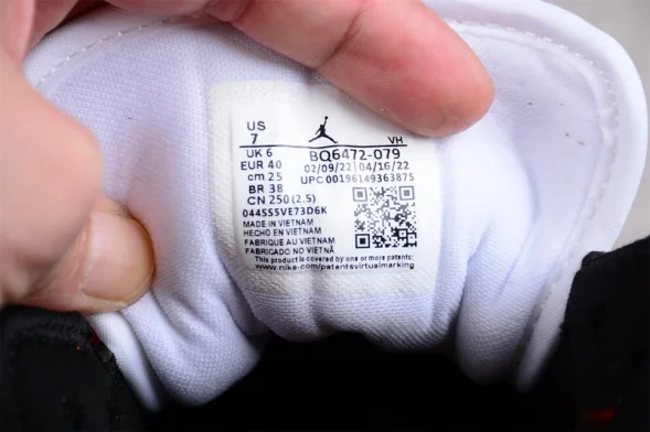 Nike Air Jordan 1 Mid BQ6472-079 
