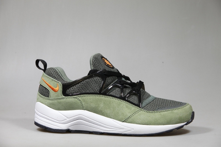 Nike Air Huarache Light  Atomic Mango 