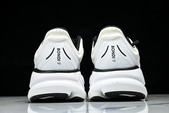 HOKA Bondi 9 1162011 WBLC  