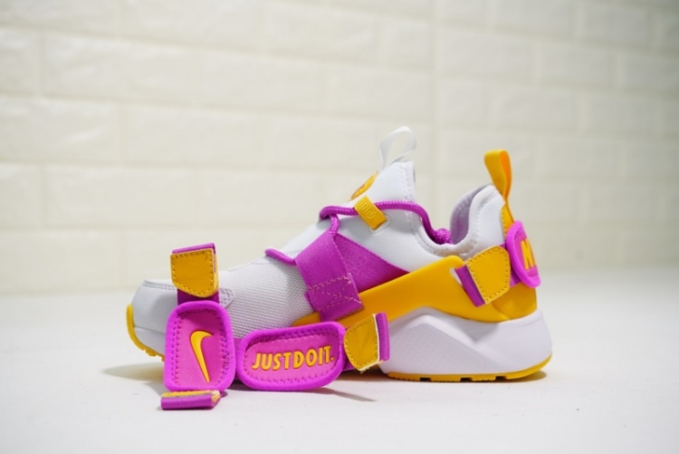 Nike Air Huarache City Low AH6804-102