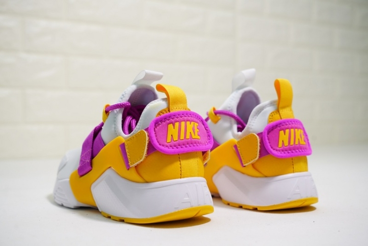 Nike Air Huarache City Low AH6804-102