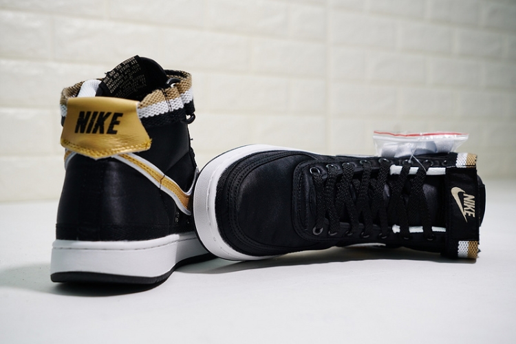 Nike Vandal High Canvas AH8652-002