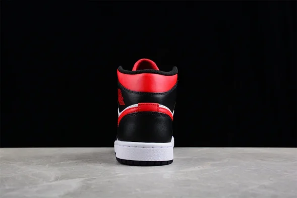 Nike Air Jordan 1 Mid 554724-079 