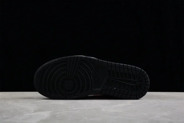 Nike Air Jordan 1 Mid 554724-079 