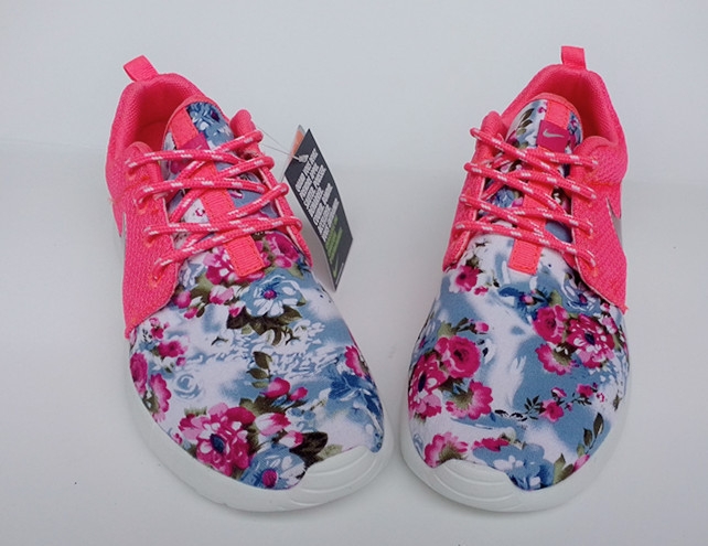 Nike Roshe Run Customs Flower