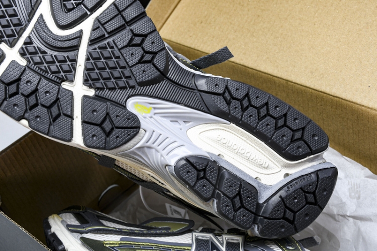  New Balance 1906 M1906ANA