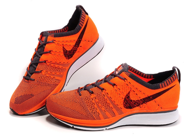  NIKE FLYKNIT TRAINER+ 532984-880