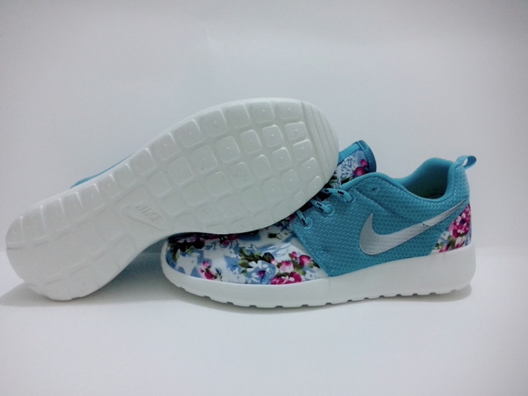 Nike Roshe Run Customs Flower