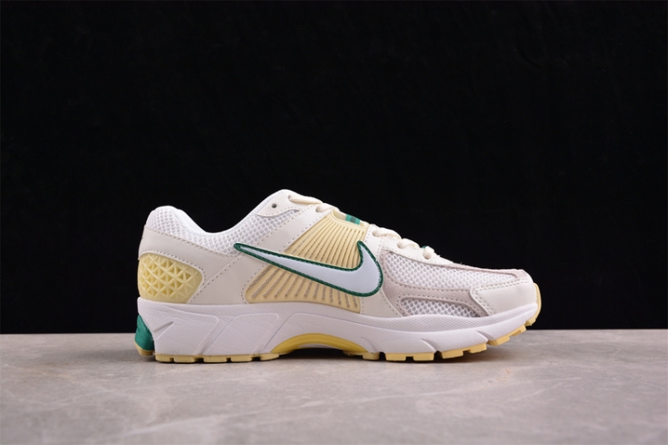  Nike Zoom Vomero 5 SP FZ8361-100