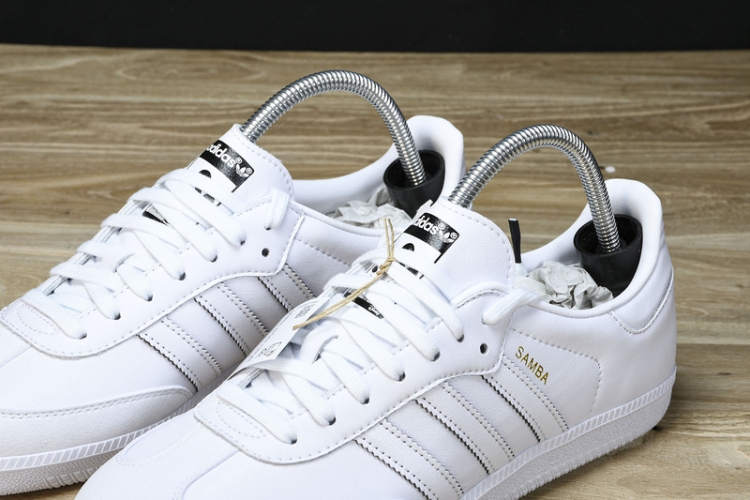 Adidas Samba Vegan x MICKEY MOUSE GY1889 