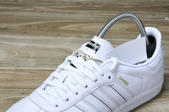 Adidas Samba Vegan x MICKEY MOUSE GY1889  