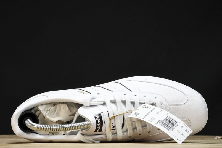 Adidas Samba Vegan x MICKEY MOUSE GY1889 