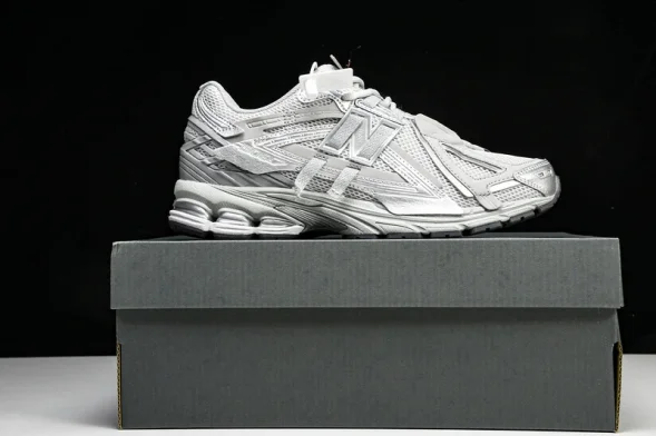 New Balance 1906 M1906AG  