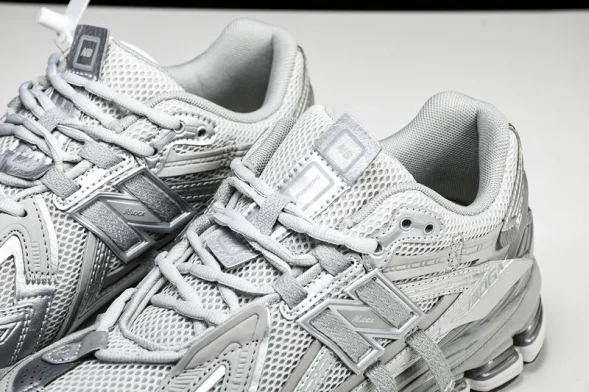 New Balance 1906 M1906AG  