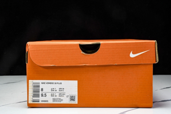 Nike Air ZoomX Vomero 18 Plus HM6805 