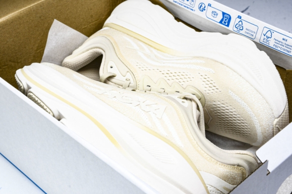 HOKA Bondi 9 1162011 OLTM 