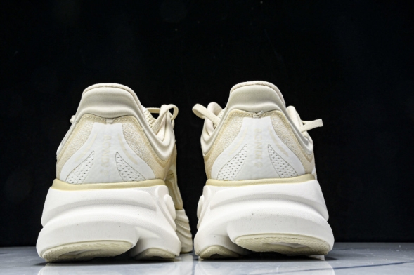 HOKA Bondi 9 1162011 OLTM 