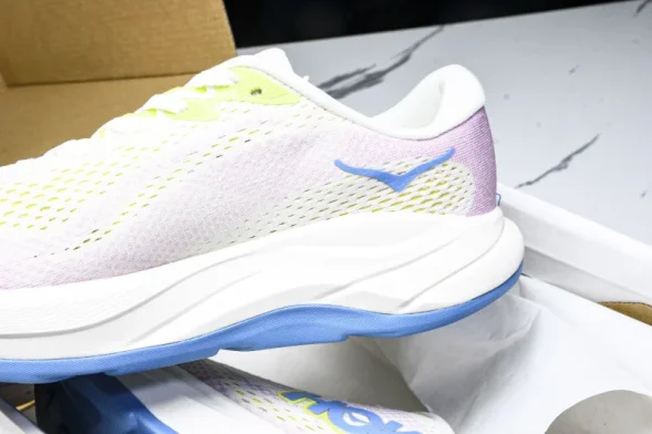 Hoka Rincon 4 1155133 FNK 