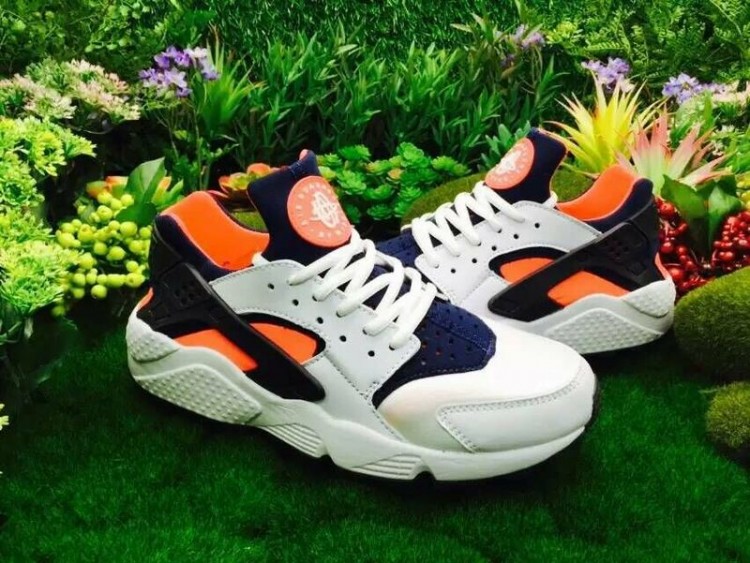  Nike Air Huarache LE 