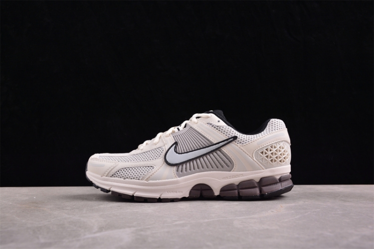  Nike Zoom Vomero 5 SP FJ2028-001