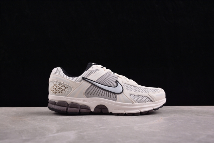  Nike Zoom Vomero 5 SP FJ2028-001