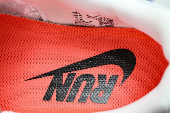 Nike Air ZoomX Vomero Plus HV8150-100 