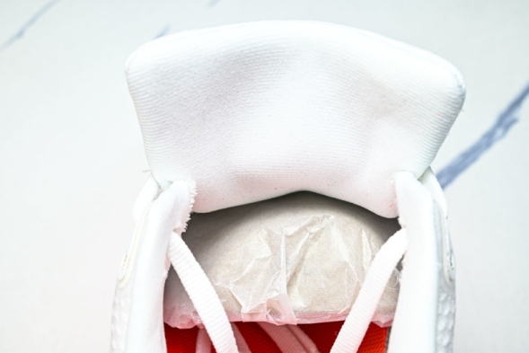 Nike Air ZoomX Vomero Plus HV8150-100 