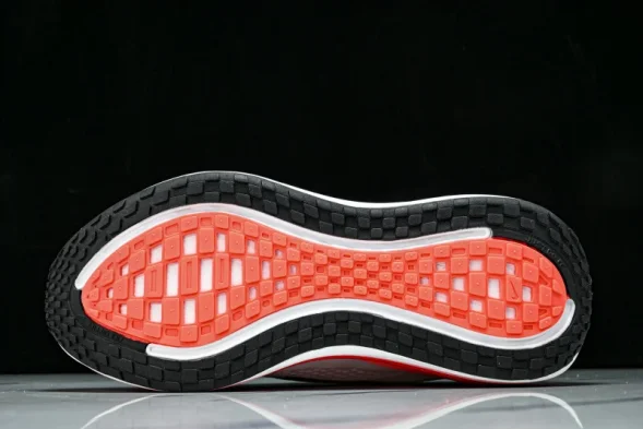 Nike Air ZoomX Vomero Plus HV8150-100 
