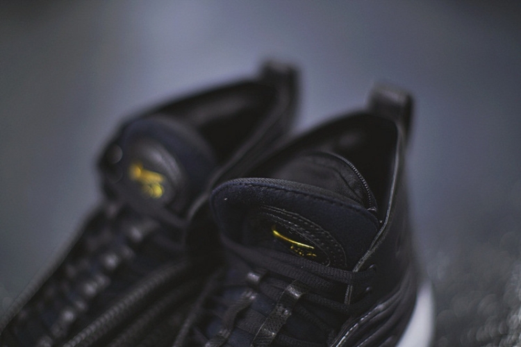 Riccardo Tisci x Nike Air Max 97 Mid 913314-001