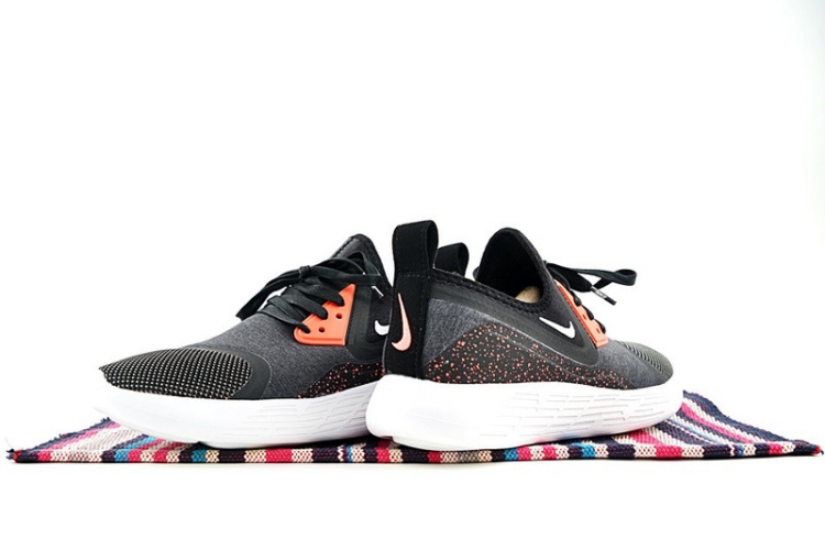 Nike LunarCharge Premium LE “Black  Orange Red” 923284-016