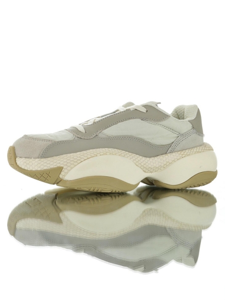 Han Kjobenhavn x Puma Alteration Kurve