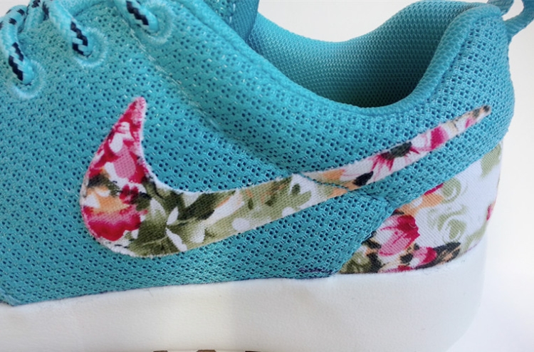 Nike Roshe Run Customs  Flower