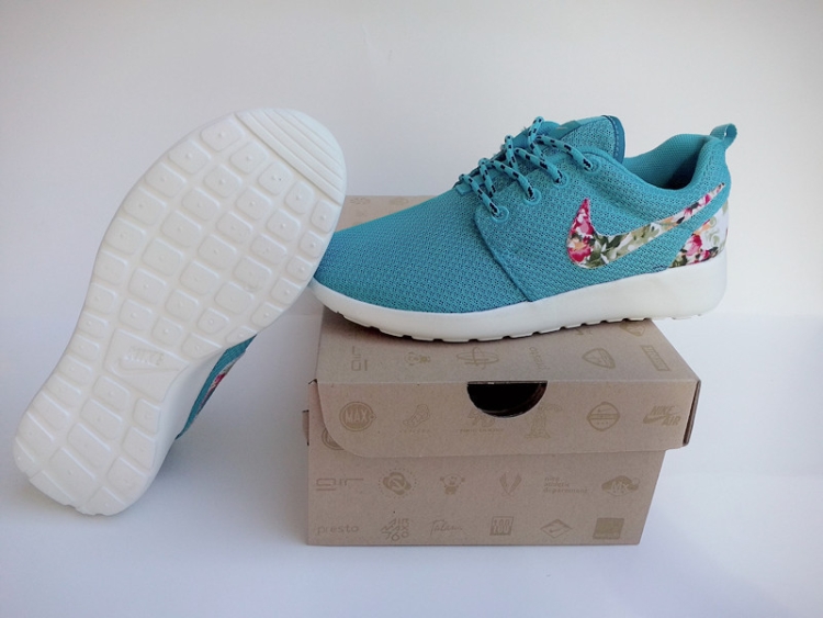 Nike Roshe Run Customs  Flower