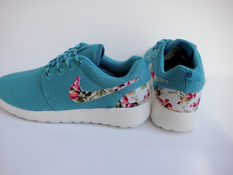 Nike Roshe Run Customs  Flower