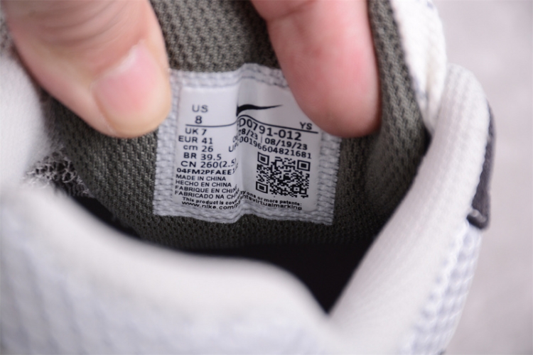  Nike Zoom Vomero 5 SP FD0791-012