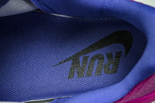 Nike Air ZoomX Vomero Plus HV6154 400 