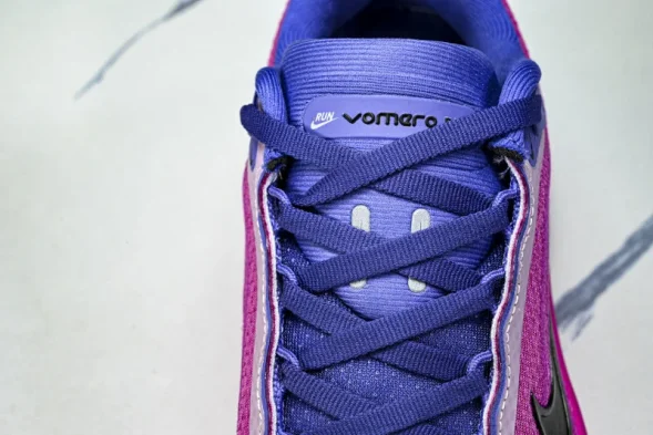 Nike Air ZoomX Vomero Plus HV6154 400 