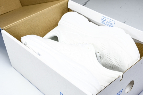 HOKA Bondi 9 1162012 WWH 