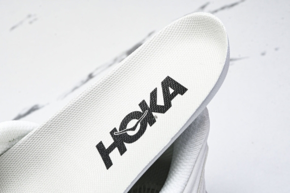 HOKA Bondi 9 1162012 WWH 