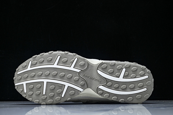 New Balance 204 U204LMMC  