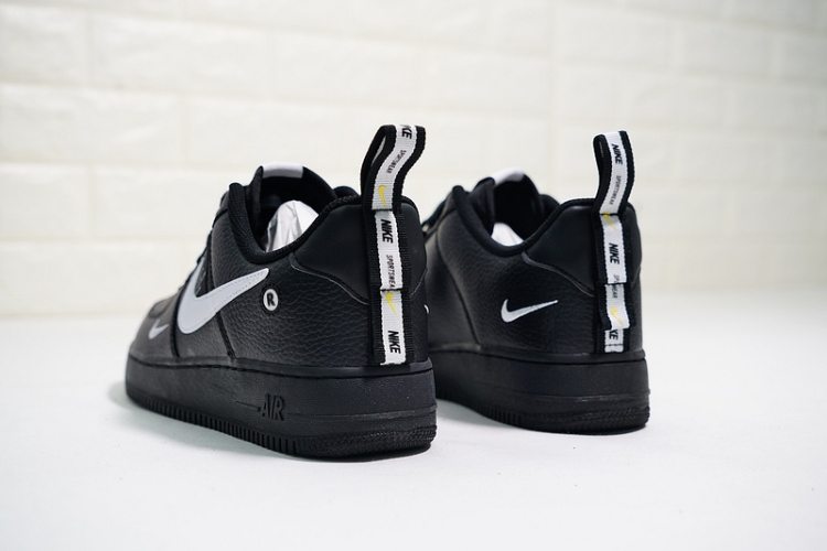 Nike Air Force 1 07 LV8 Utility Pack  AJ7747-001