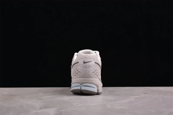 Nike Zoom Vomero 5 SP FZ3653-104 