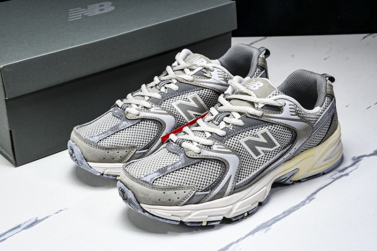 New Balance 530 MR530TG