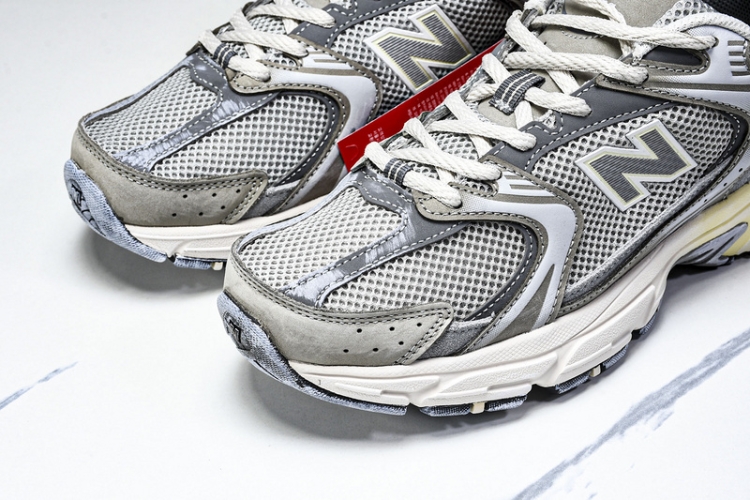  New Balance 530 MR530TG